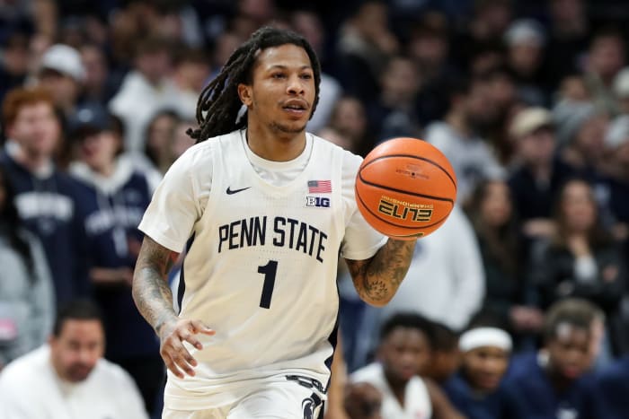 Penn State Nittany Lions guard Ace Baldwin Jr (1) dribbles the ball during the first half against the Northwestern Wildcats at Bryce Jordan Center. Northwestern defeated Penn State 76-72.